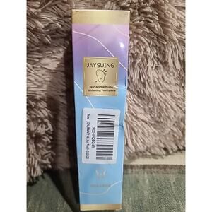 Niacinamide Whitening Toothpaste Freshens Breath 24 Hours(Mint)